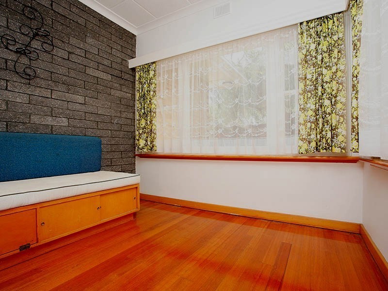 21 Heggerton Street, Victor Harbor SA 5211