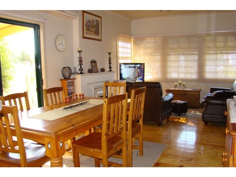 28 Leworthy Street, Victor Harbor SA 5211