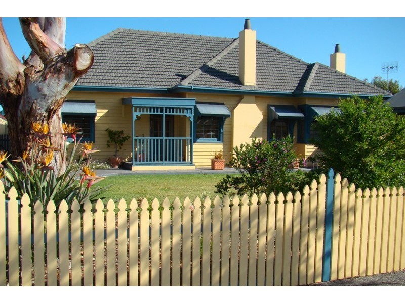 28 Leworthy Street, Victor Harbor SA 5211