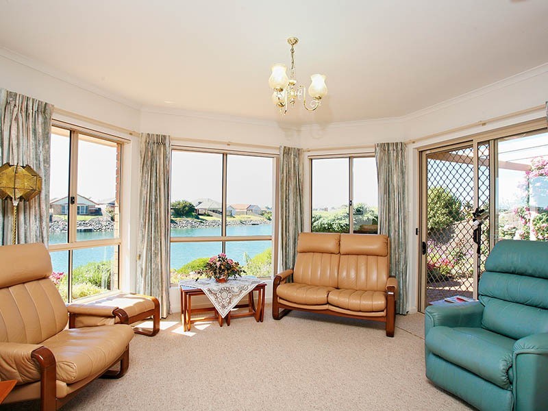27 Matthew Flinders Drive, Encounter Bay SA 5211
