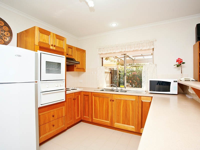 27 Matthew Flinders Drive, Encounter Bay SA 5211