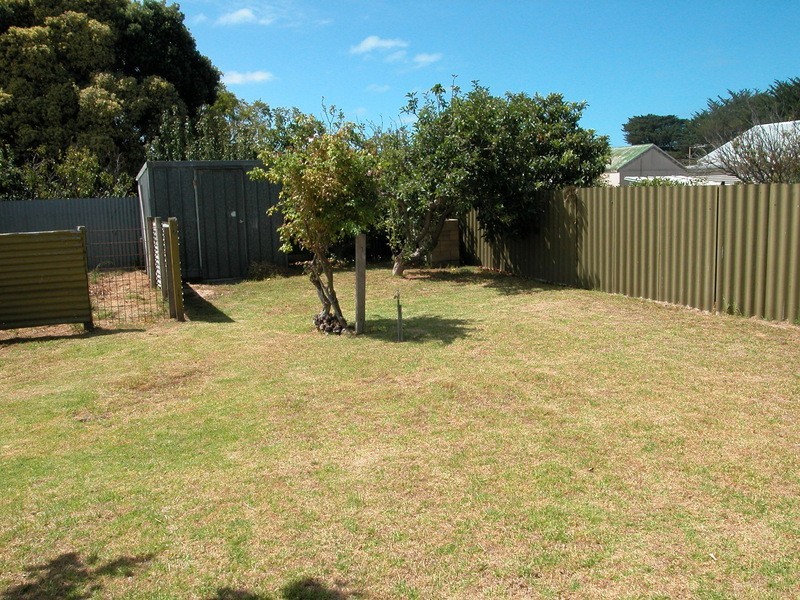 90 Bay Road, Encounter Bay SA 5211