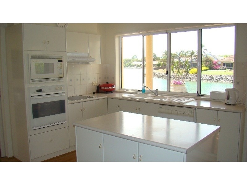 16 Clipper Court, Encounter Bay SA 5211