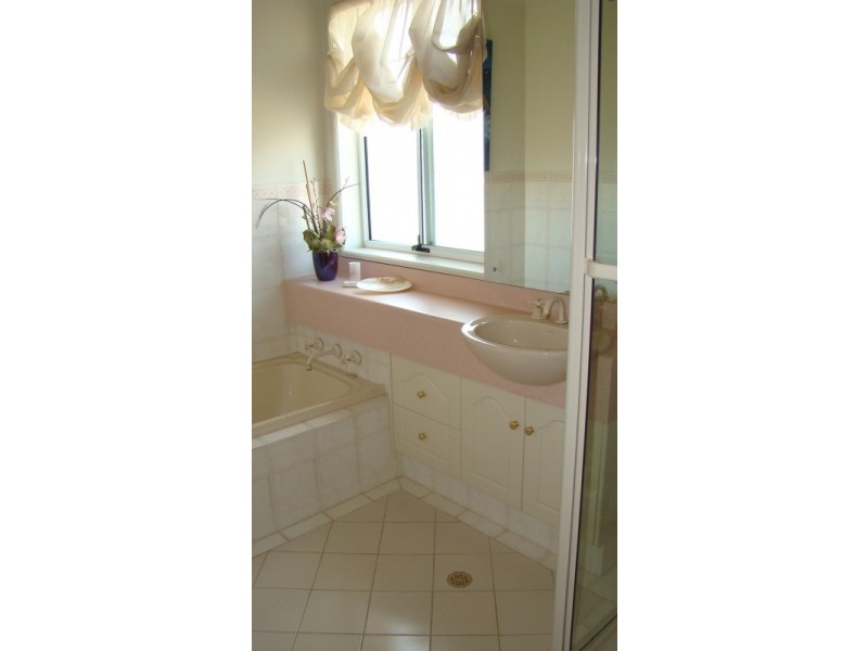 16 Clipper Court, Encounter Bay SA 5211