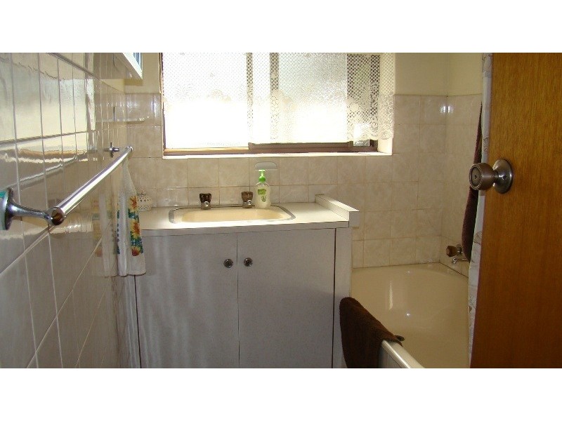 2/106 Bay Road, Encounter Bay SA 5211