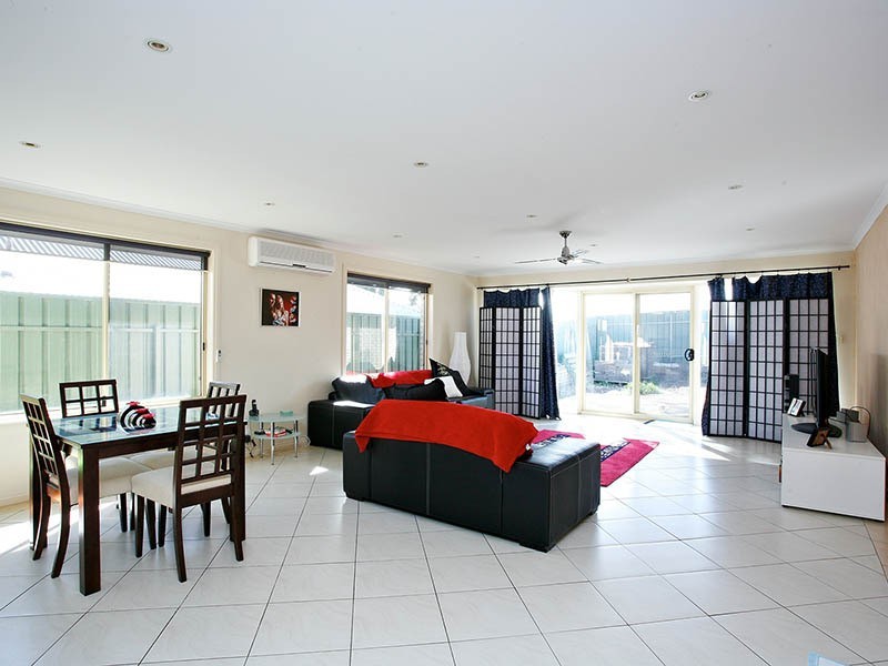 18 Riverway Court, Mccracken SA 5211