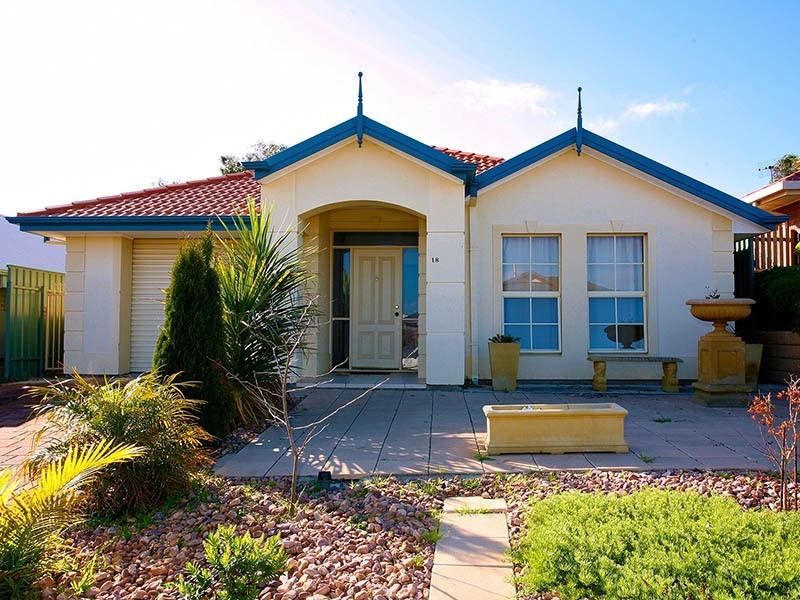 18 Riverway Court, Mccracken SA 5211