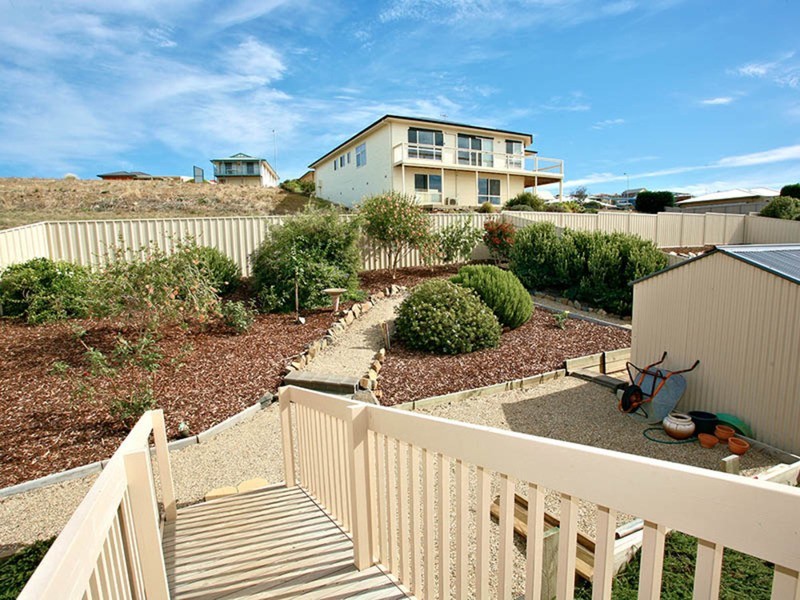 17 Minke Whale Drive, Encounter Bay SA 5211