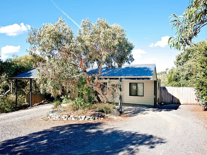 60 Warland Avenue, Victor Harbor SA 5211