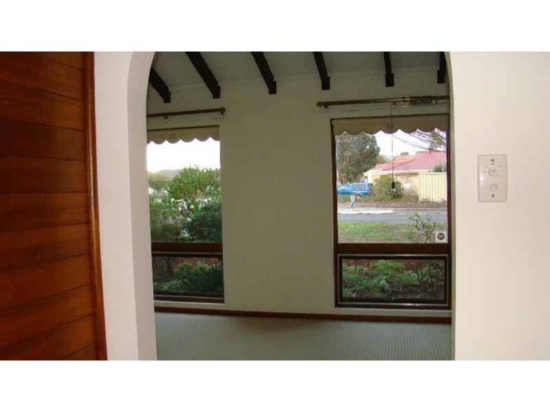 2 Lamont Road, Mccracken SA 5211