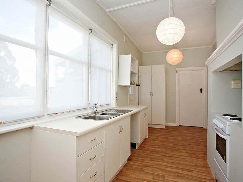 20 Riverview Road, Victor Harbor SA 5211