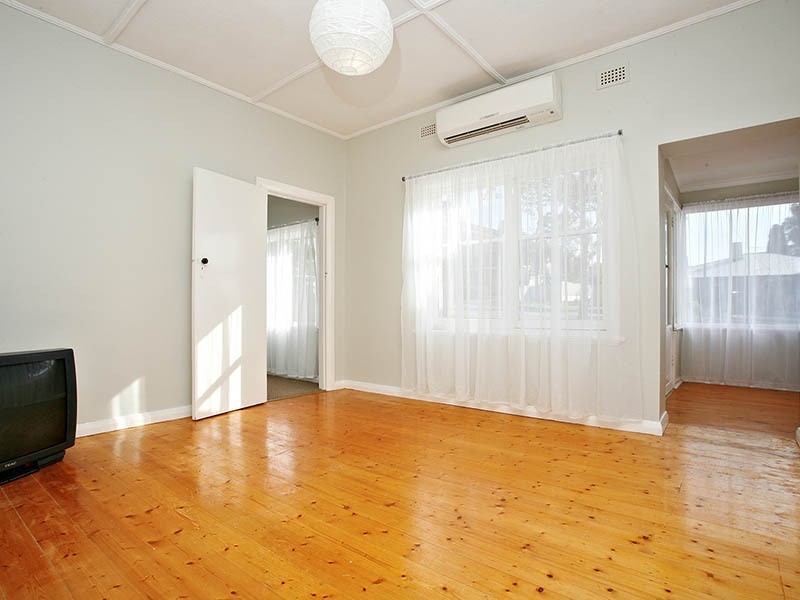 20 Riverview Road, Victor Harbor SA 5211