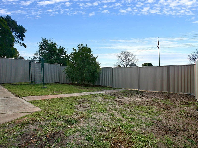 20 Riverview Road, Victor Harbor SA 5211