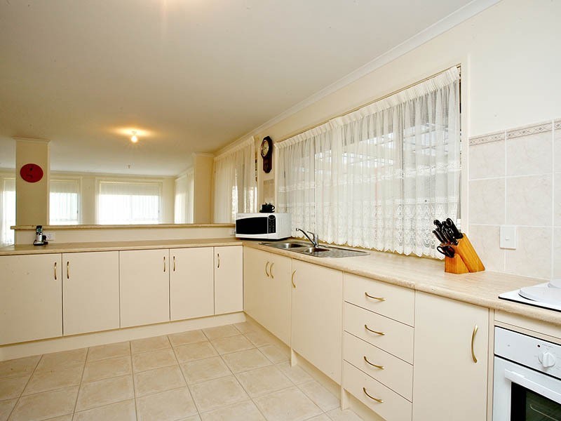 17 Drummond Circuit, Hayborough SA 5211