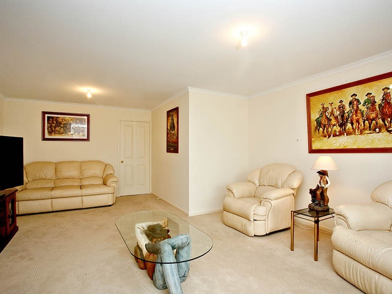 17 Drummond Circuit, Hayborough SA 5211