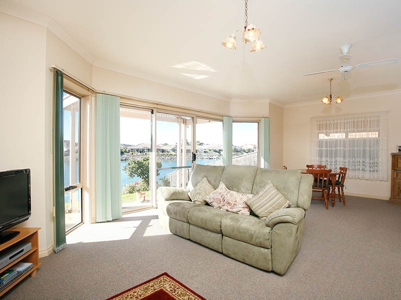 7 Lakeside Circuit, Encounter Bay SA 5211