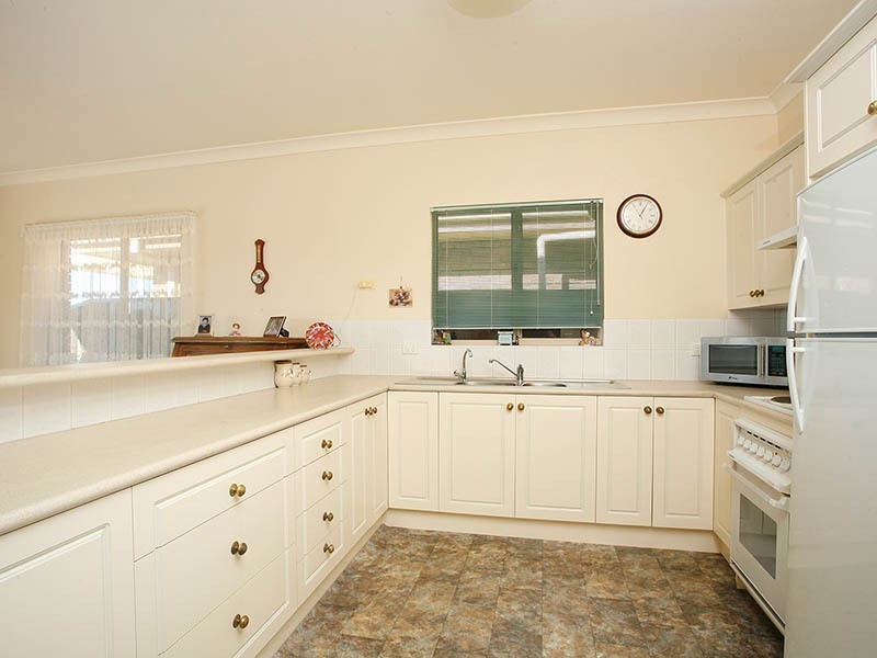 7 Lakeside Circuit, Encounter Bay SA 5211