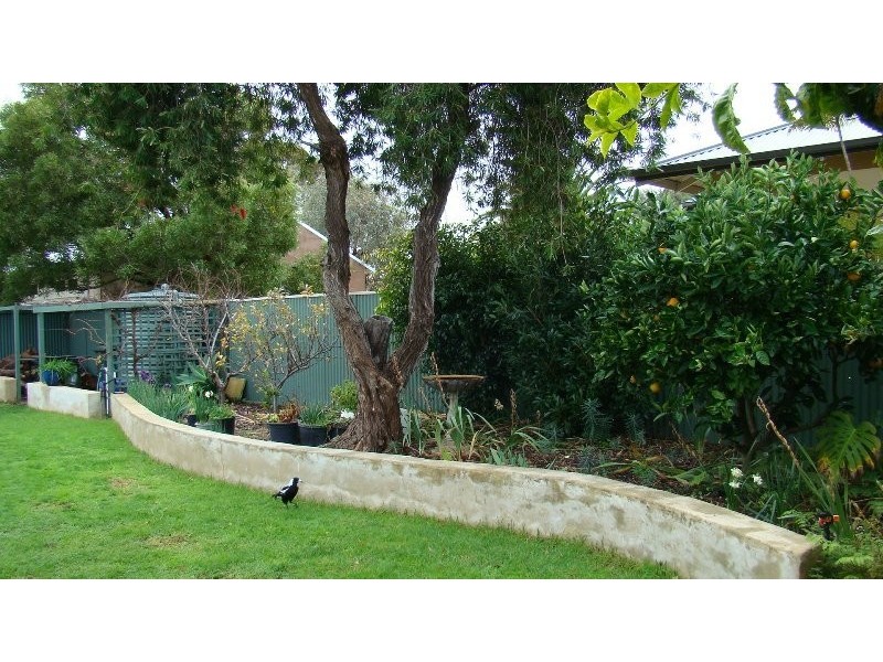 29 Sturt Street, Victor Harbor SA 5211