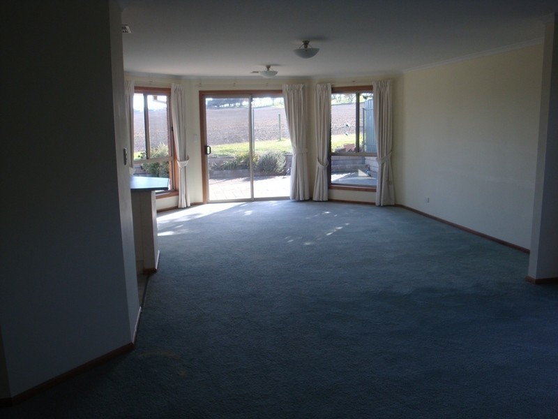 16 Riverway Court, Mccracken SA 5211