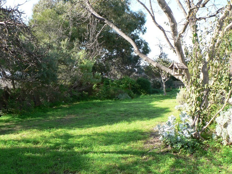 20 Surrey Avenue, Victor Harbor SA 5211