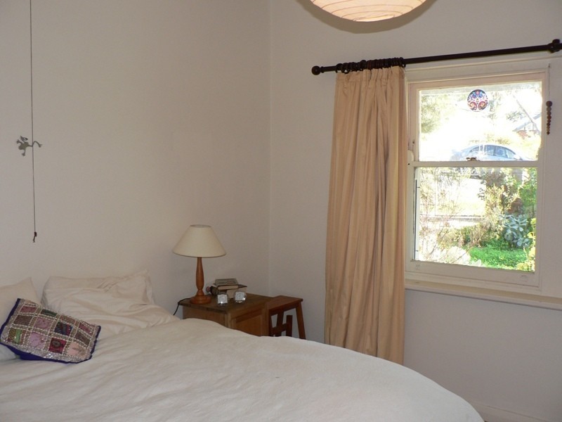 20 Surrey Avenue, Victor Harbor SA 5211
