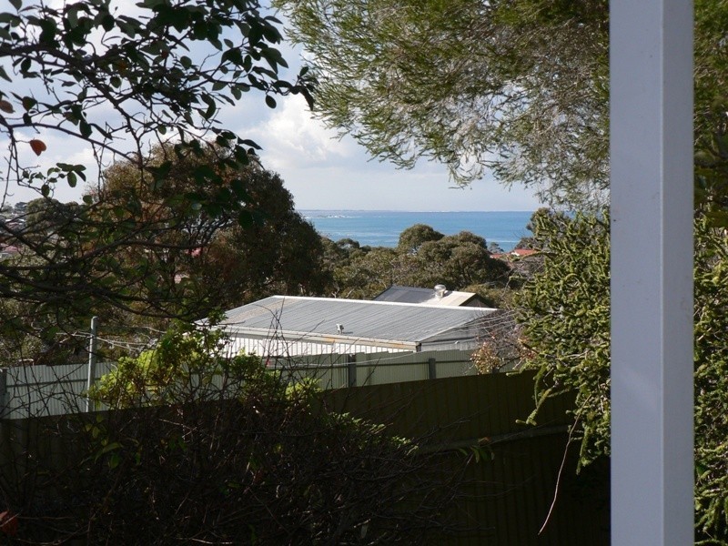 20 Surrey Avenue, Victor Harbor SA 5211