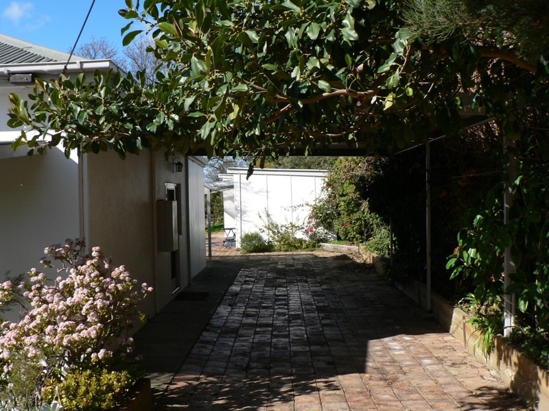 20 Surrey Avenue, Victor Harbor SA 5211