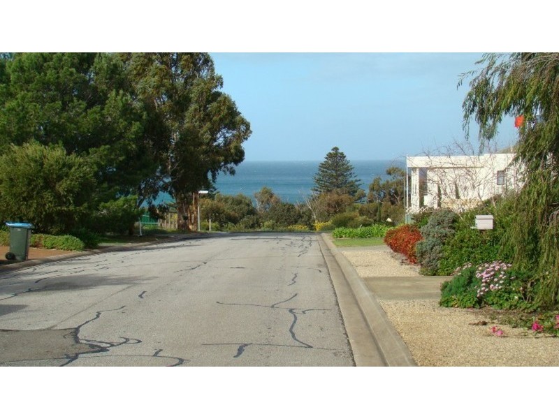 10 Crystal Court, Encounter Bay SA 5211