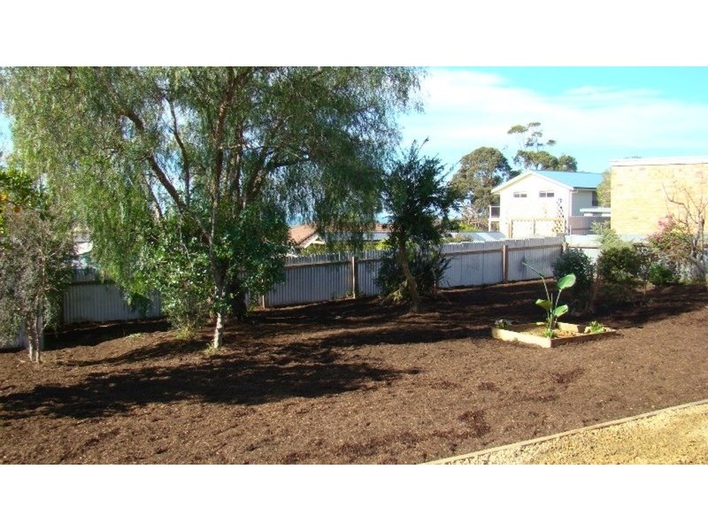 16 Greenhills Road, Victor Harbor SA 5211