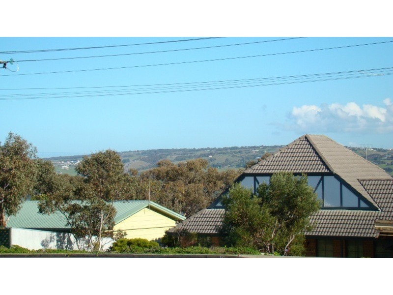 16 Greenhills Road, Victor Harbor SA 5211