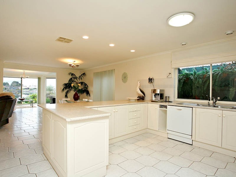 24 Islander Drive, Encounter Bay SA 5211