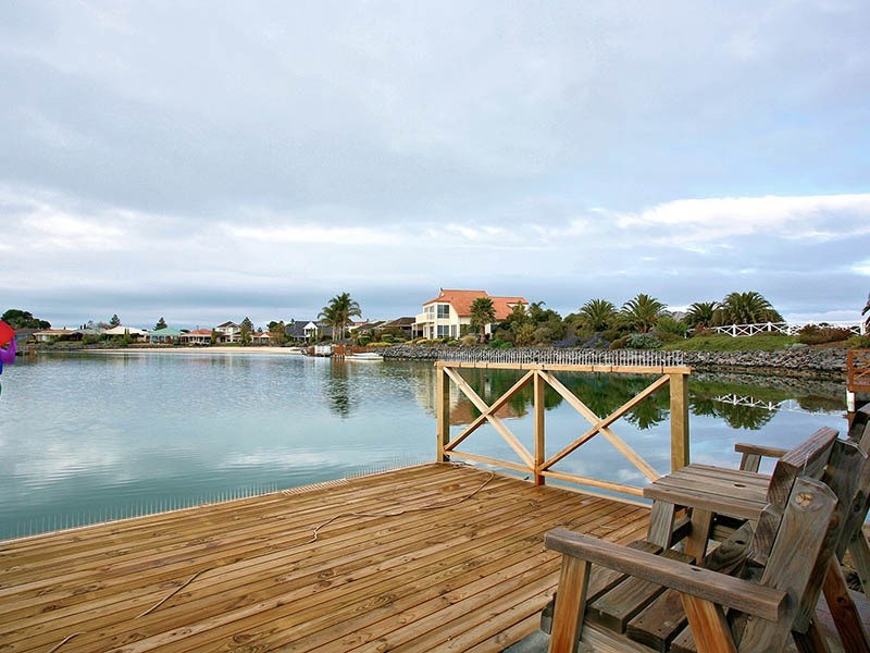 24 Islander Drive, Encounter Bay SA 5211