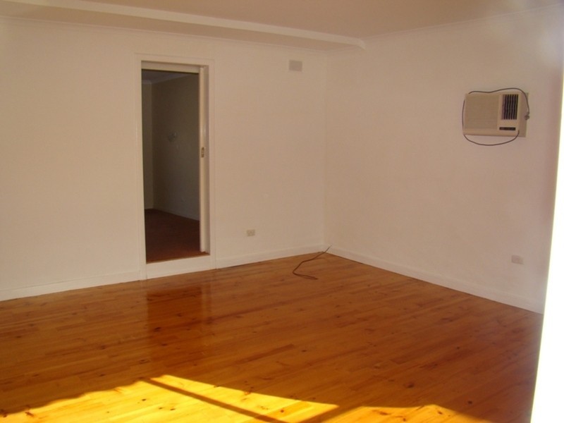 5 James Street, Victor Harbor SA 5211