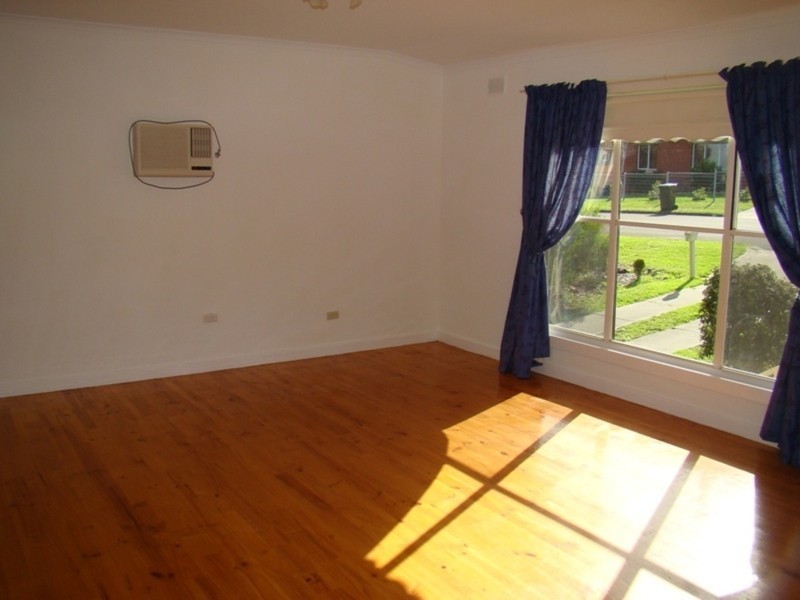 5 James Street, Victor Harbor SA 5211