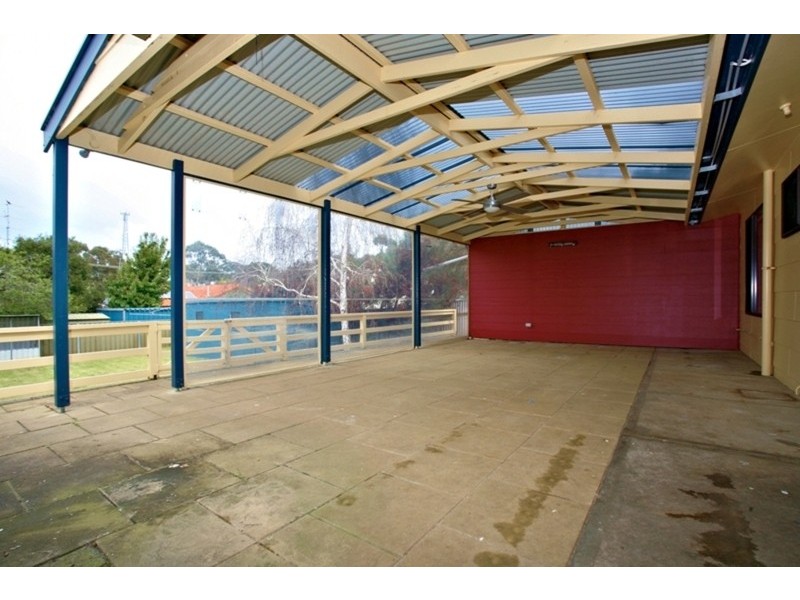 11 Folkestone Terrace, Victor Harbor SA 5211