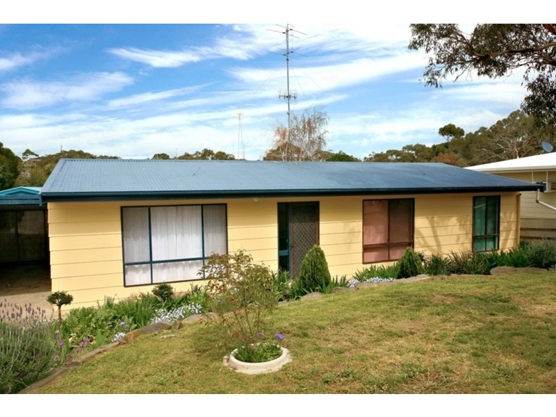 11 Folkestone Terrace, Victor Harbor SA 5211