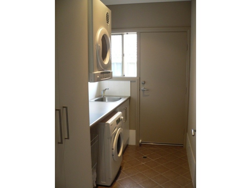 5 Tripp Street, Encounter Bay SA 5211