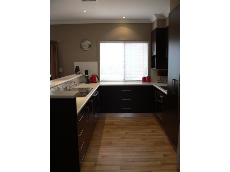 5 Tripp Street, Encounter Bay SA 5211