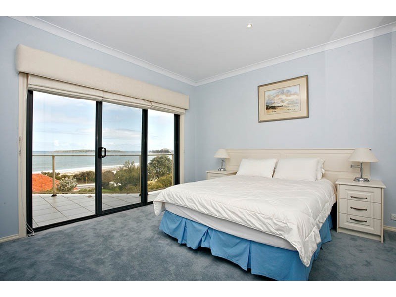 13 The Crescent, Victor Harbor SA 5211