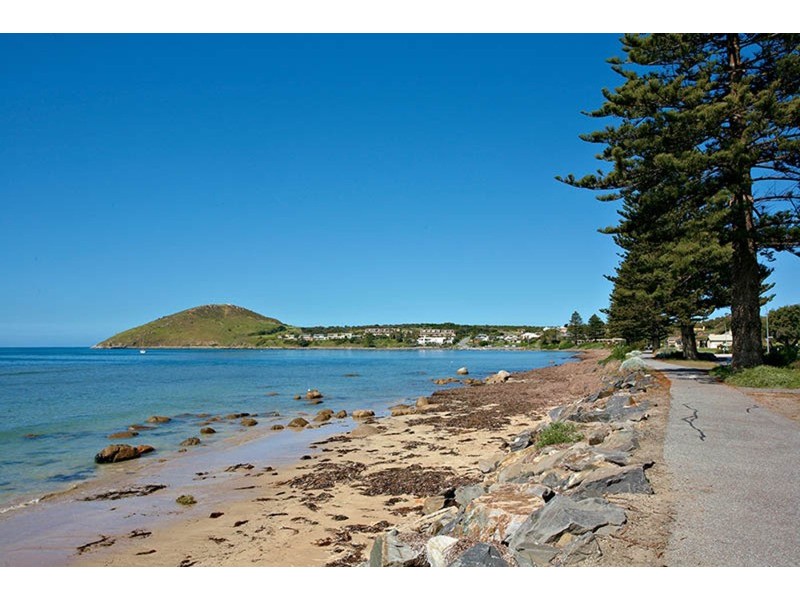 9 Islandview Crescent, Encounter Bay SA 5211