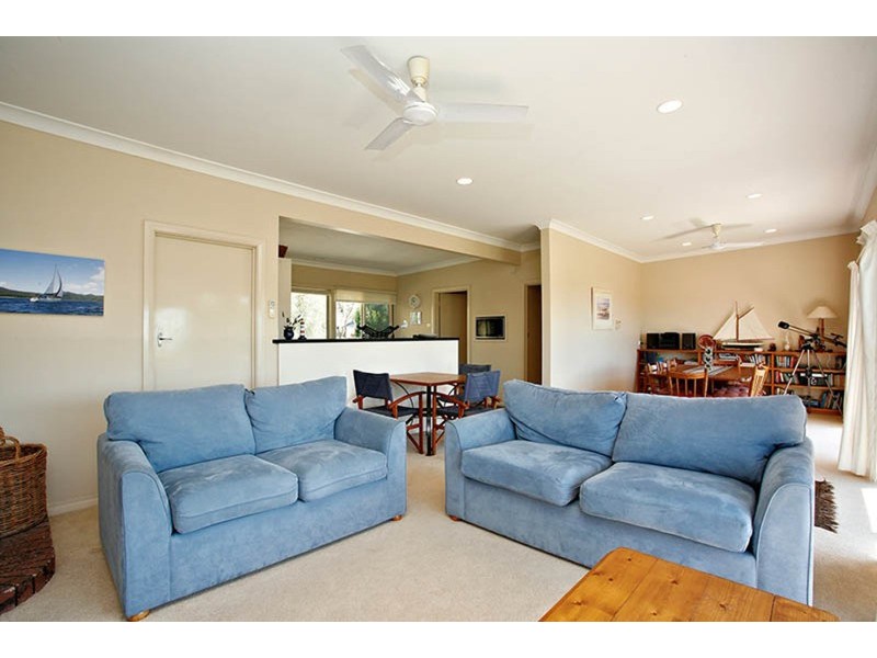 9 Islandview Crescent, Encounter Bay SA 5211