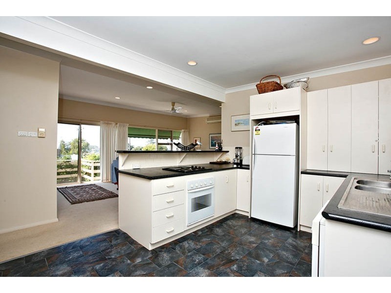 9 Islandview Crescent, Encounter Bay SA 5211