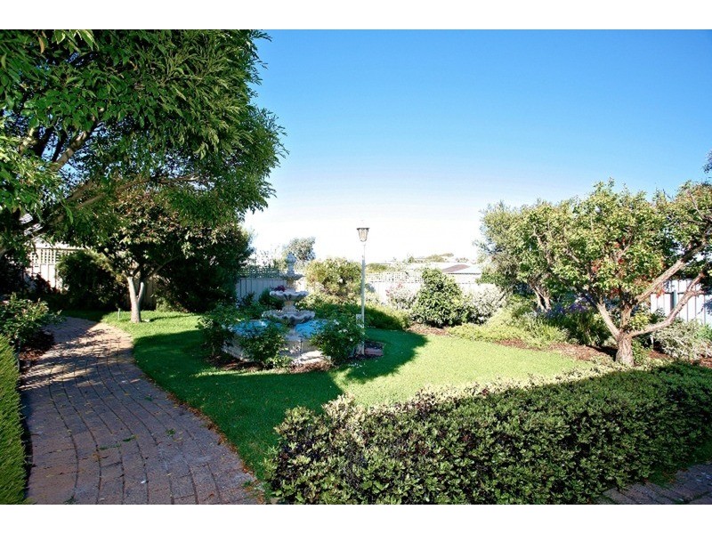 25 Dundalk Avenue, Mccracken SA 5211