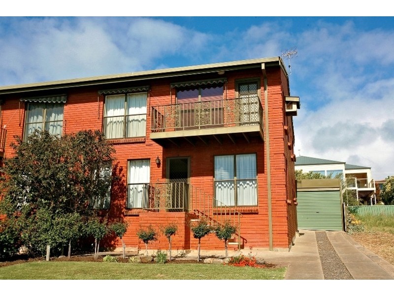 2/11 Passatt Street, Encounter Bay SA 5211