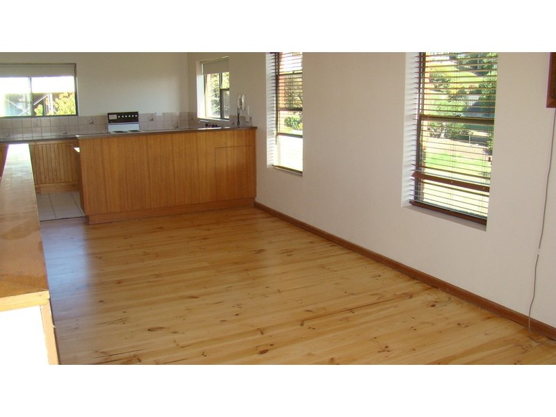2/11 Passatt Street, Encounter Bay SA 5211