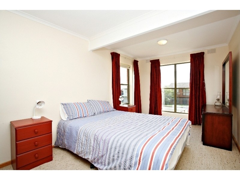 2/11 Passatt Street, Encounter Bay SA 5211