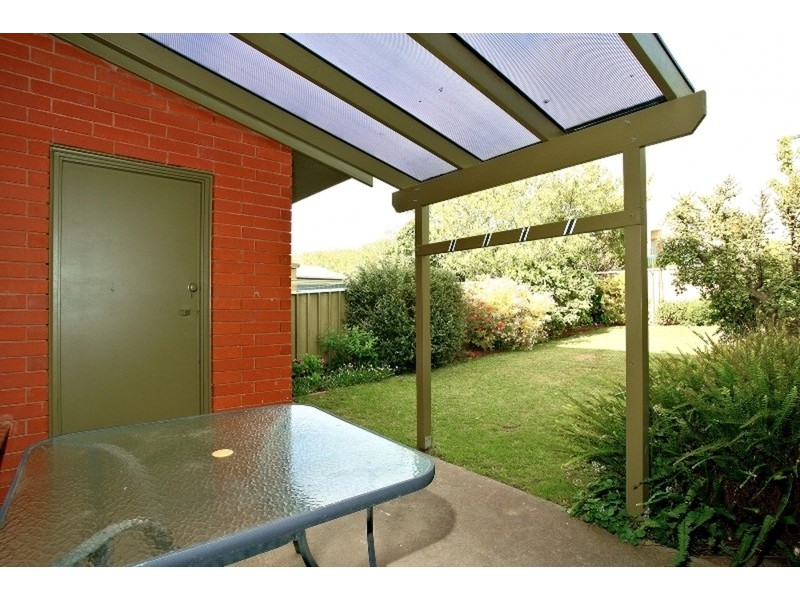 2/11 Passatt Street, Encounter Bay SA 5211