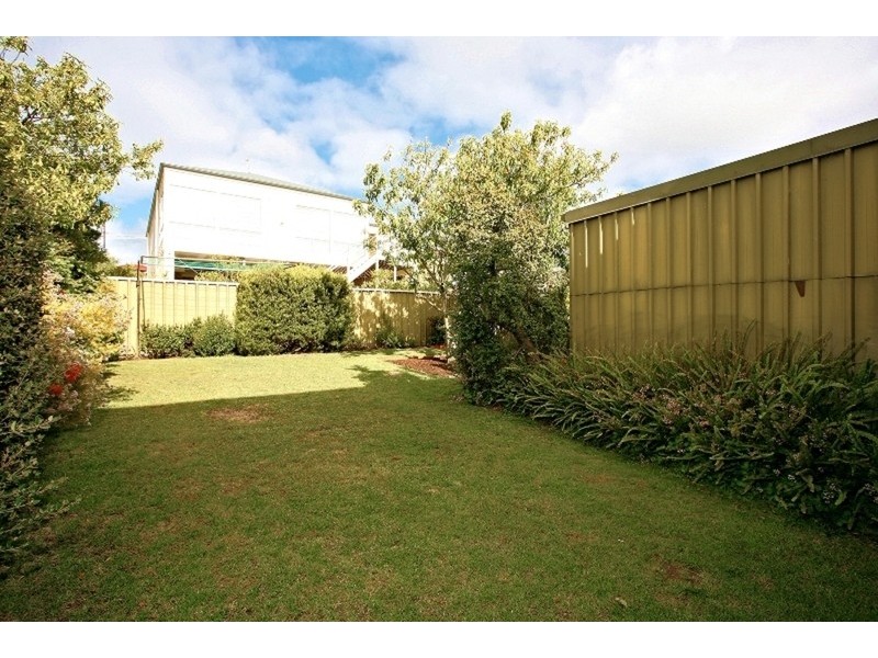 2/11 Passatt Street, Encounter Bay SA 5211