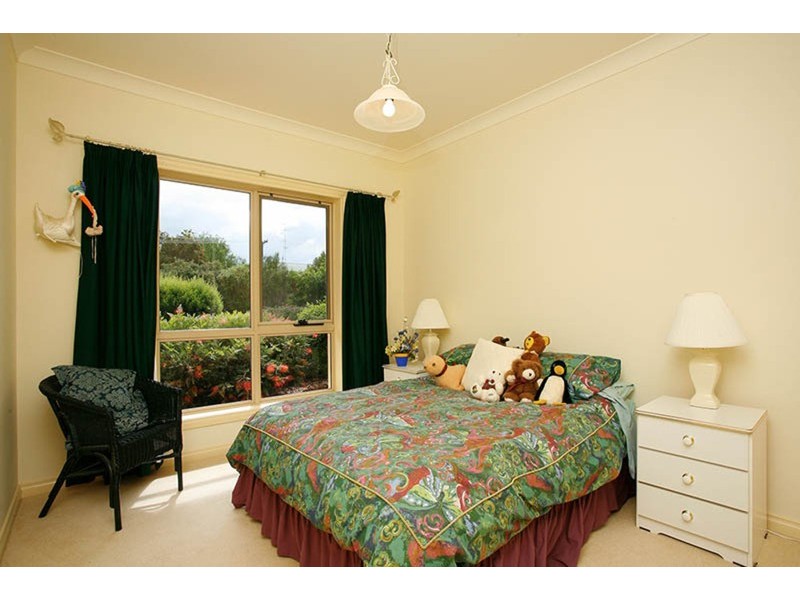 2 Lamont Court, Mccracken SA 5211