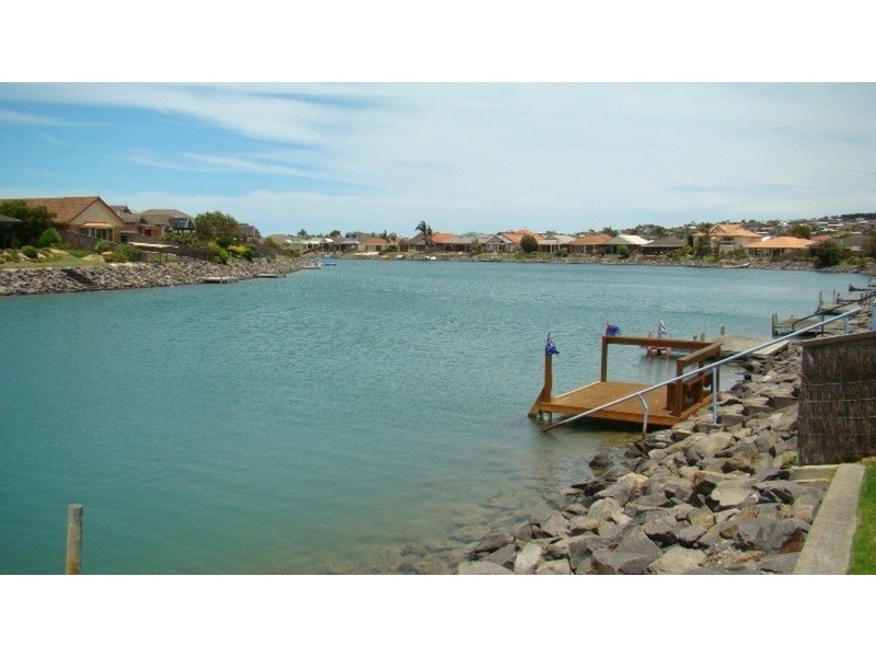 17 Matthew Flinders Drive, Encounter Bay SA 5211